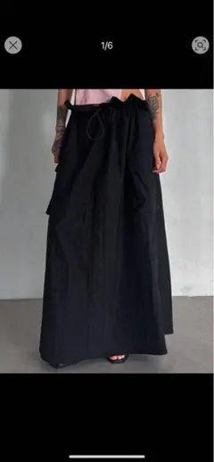 ブラックナイロンスカート　ZARA