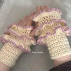 ✷SALE✷ ハンドウォーマー❃ かぎ針 編み物 ❃フリル ピンク×オフホワイト