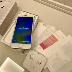 Apple iPhone 8本体 64GBシルバー白色★箱付き美品イヤフォン新品