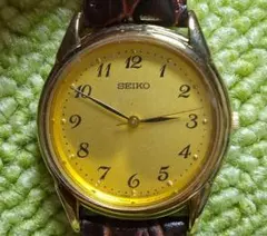 【未使用稼動品】SEIKO　メンズ腕時計　クォーツ　ゴールド文字盤