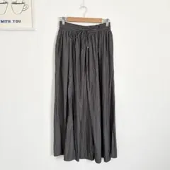 グローバルワーク　さらさらリラックスフレアパンツ　光沢感　ふんわり　さらっと◎