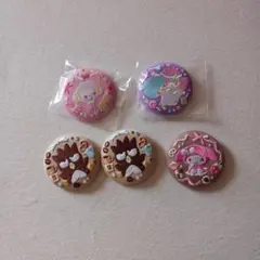 サンリオ　刺繍缶バッジ　5個セット
