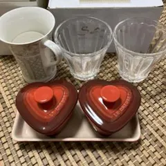 LE CREUSET ハート型陶器容器とグラスセットのサムネイル