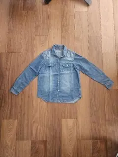 ♦️GU♦️デニムシャツ︰ブルー︰ 150cm︰ 長袖シャツ♦️