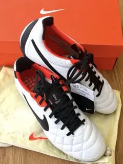 NIKE TIEMPO サッカースパイク 454325-108 新品