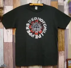 赤 Tシャツ