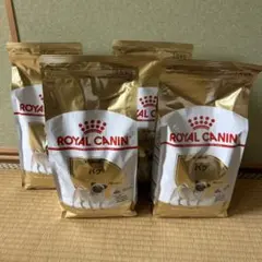 ロイヤルカナン パグ 成犬用 1.5kg 4袋のサムネイル