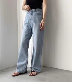 CANAL JEAN ルーズストレートデニムパンツのサムネイル
