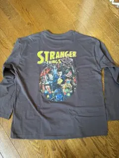 ストレンジャーシングス　バックプリント　ロンT