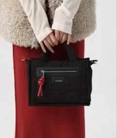 ベイフロー　キルティングショルダーバッグ