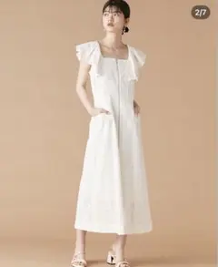 Lily Brownフリル付きホワイトマキシワンピース