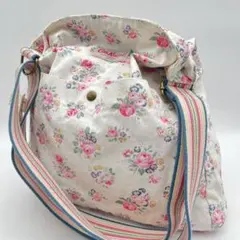 キャスキッドソン メッセンジャーバッグ キャンバス 斜めがけ 花柄