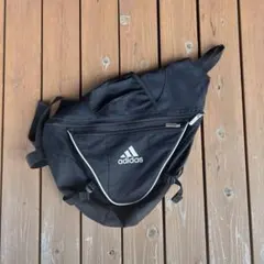 adidas ワンショルダーバッグ スリングバッグ Y2K テック系 y2k