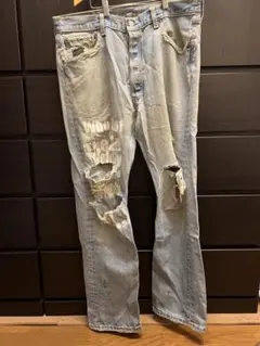 ダメージ加工ライトブルーデニム　リーバイス　501xx 36-32