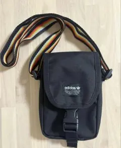 【adidas originals】ショルダーバッグ　黒　ボディバッグ