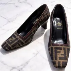 2026年最新】フェンディ パンプスの人気アイテム - メルカリ