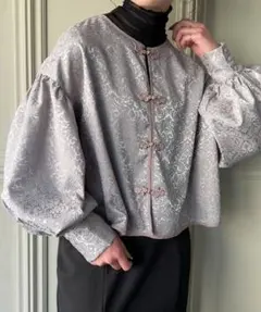 【美品】チャイナボタン ノーカラージャケット ボリューム袖のサムネイル