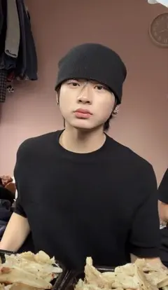 ビーニー ニット帽ブラック シンプル 無地 Y2K ストリート 中村圭介 着用のサムネイル