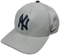NIKE×ヤンキース　ベースボールキャップ　グレー
