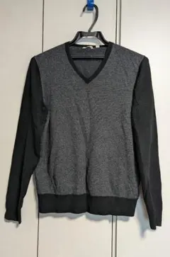 UNIQLO カシミヤ Vネックセーター グレー/ブラック