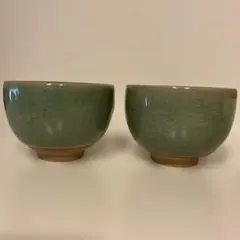 緑色 陶器 湯飲み 2個セット　青磁の茶杯