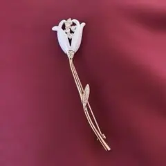 スワロフスキー チューリップ ブローチ ゴールド 花 小ぶり 上品 オフホワイト