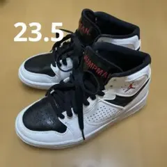 ナイキ　NIKE　JORDAN ジョーダン　スニーカー 23.5㎝