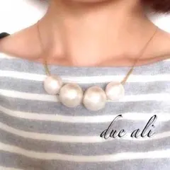 大粒コットンパールネックレス