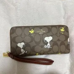 COACH スヌーピー 長財布