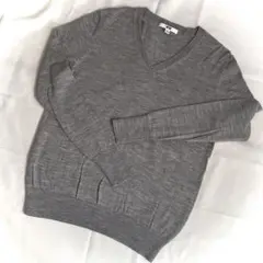 ユニクロ　エクストラファインメリノ　Vネックセーター　L グレー