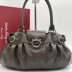 極美品 フェラガモ ショルダー バッグ ヴァラ 茶色 ブラウン レンガ 型