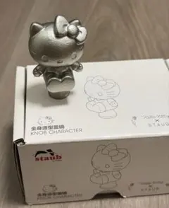 ストウブ　キティー　Hello Kitty x Staub ノブ　海外限定のサムネイル