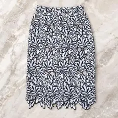 FRAYI.Dモノトーン 花柄刺繍 タイトスカートのサムネイル