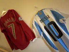 観賞用　2大スター　ユニフォーム　メッシ アルゼンチン代表 ロナウド マンU 観賞用永久保存2大スターユニフォーム メッシ アルゼンチン代表