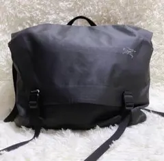 2026年最新】arc'teryx メッセンジャーバッグの人気アイテム - メルカリ