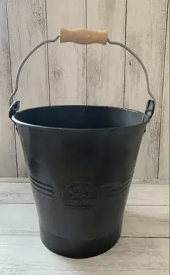 Item thumbnail for item 4cbbd61d-add8-42b8-8def-ad79a4e01e44