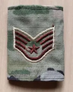 米軍実物 米空軍 筒型 階級章 二等軍曹 横田基地 階級スリーブ 迷彩のサムネイル