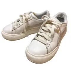 PUMA ホワイト スニーカー 厚底 23cmのサムネイル