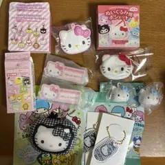 ハローキティ ラバーミラーキーホルダー　名札バッジ　ぬいぐるみ用ポシェット