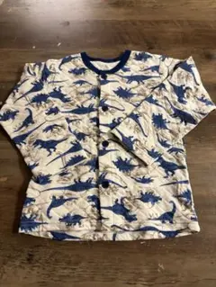 【未使用、上だけ】　パジャマ　着替え　恐竜　男の子　120センチ