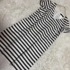 WEEKEND Max Mara ボーダーワンピース ホワイト 38 Ｖネックのサムネイル