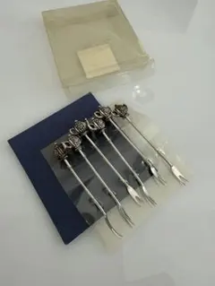 Item thumbnail for item be36d40e-be35-470d-ab25-e42e86e9d5a5