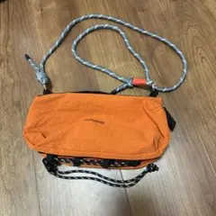 ボトルサコッシュ ショルダーバッグ オレンジ 止水ファスナー