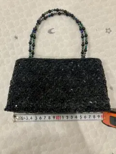 ビーズパーティバッグ　結婚式　パーティ　フォーマル　小さめ　黒