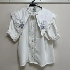 Paravion パラビオン フリル襟刺繍ホワイト半袖シャツのサムネイル