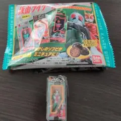 値下げ！仮面ライダー ソフビパッケージチャーム＆チョコスナック　V3