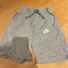 Nike グレー ハーフパンツ XS