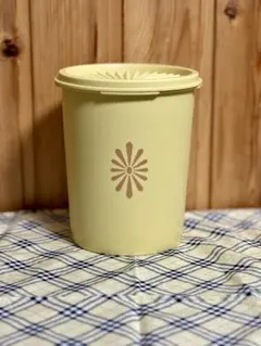 Tupperware 食品保存容器 マキシデコレーター レトロ - メルカリ