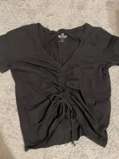 HOLLISTER ブラック Vネック Tシャツ