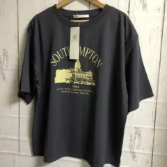 ルノンキュール　プリントTシャツ はフリーサイズ チャコール新品